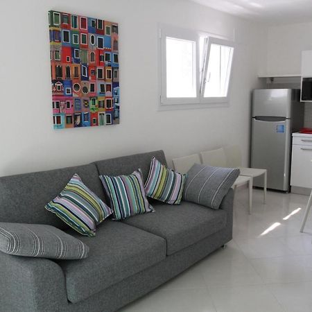 Ba - Carla Apartments - Modern Apartments - Линьяно-Саббьядоро Экстерьер фото